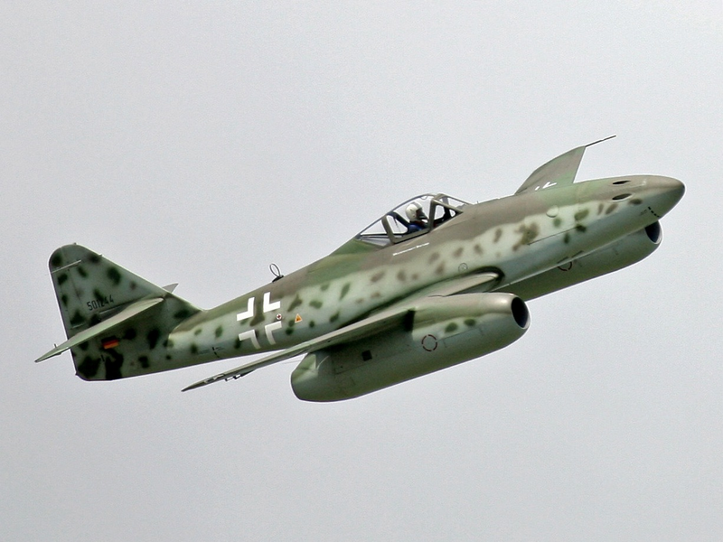 Illustration for article titled Me-262: The First Jet Fighter To Make a Diffrence
